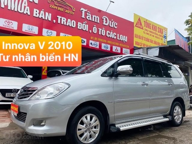 Bán xe Toyota Innova sản xuất 2010, màu bạc như mới