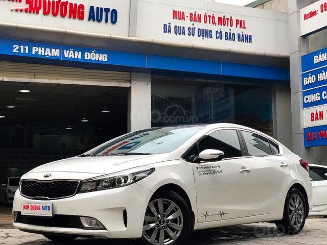 Cần bán lại xe Kia Cerato 1.6 MT 2016, màu trắng còn mới, giá chỉ 450 triệu