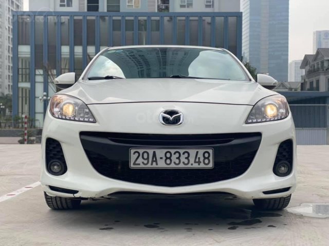 Cần bán Mazda 3S năm sản xuất 2013, màu trắng giá cạnh tranh