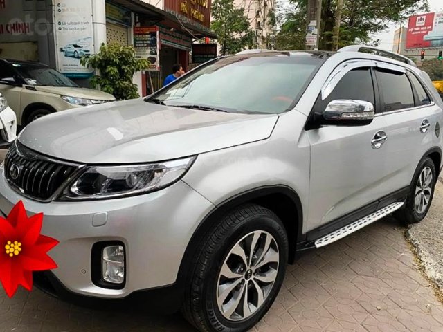 Xe Kia Sorento DATH sản xuất 2016, màu bạc, giá 698tr