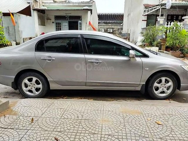 Bán xe Honda Civic 1.8 AT đời 2008, màu bạc chính chủ, giá tốt0