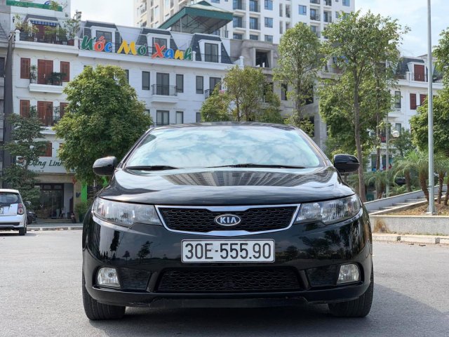 Bán ô tô Kia Forte 1.6 đời 2012, màu đen, giá cạnh tranh