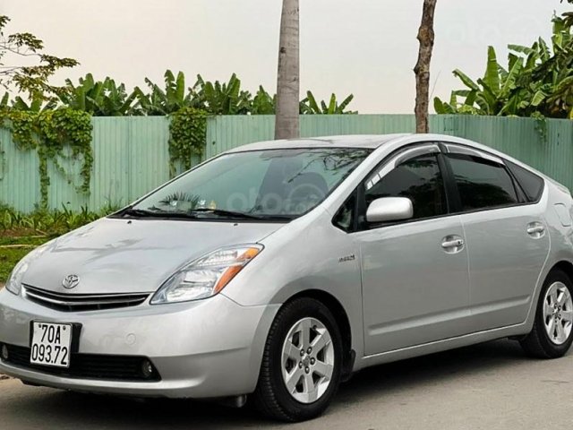 Cần bán gấp Toyota Prius đời 2008, màu bạc, xe nhập 0