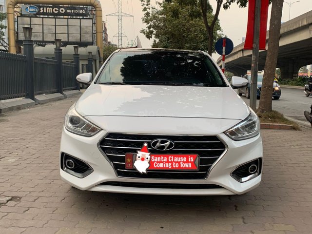 Cần bán gấp Hyundai Accent đời 2019, màu trắng giá tốt 475 triệu đồng