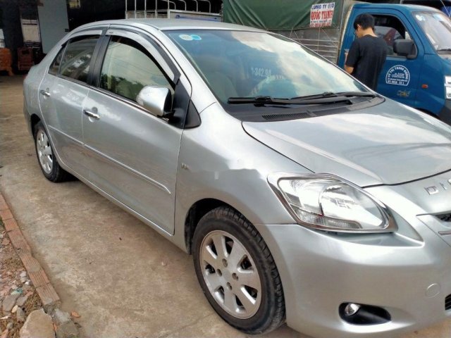 Cần bán gấp Toyota Vios sản xuất 2008 còn mới