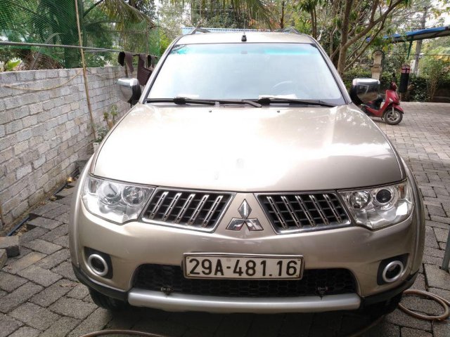 Cần bán Mitsubishi Pajero Sport năm 2011 còn mới, giá 416tr