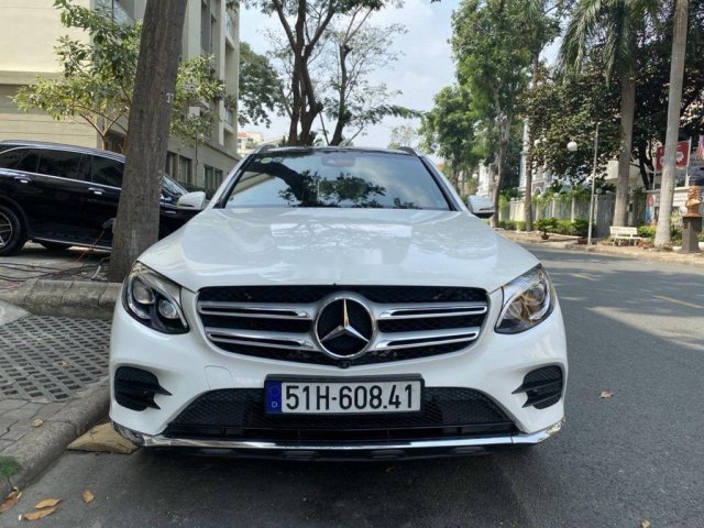 Cần bán gấp Mercedes GLC-Class năm sản xuất 2017 còn mới0