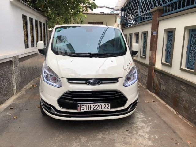 Cần bán lại xe Ford Tourneo năm sản xuất 2020 còn mới