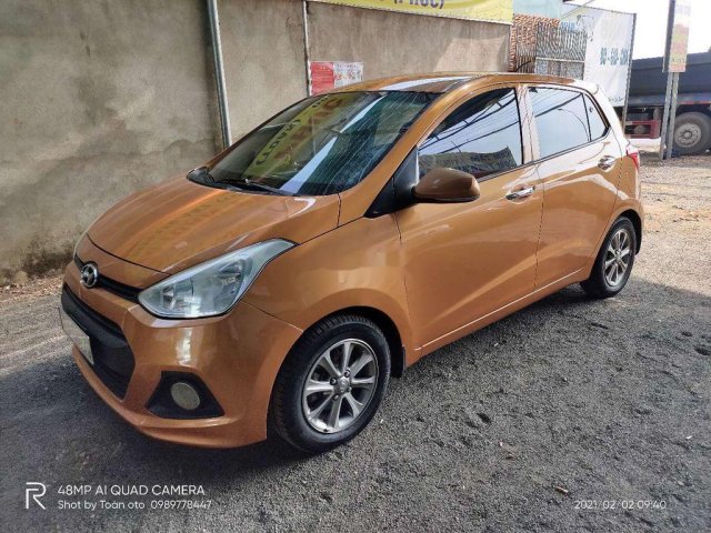 Cần bán gấp Hyundai Grand i10 sản xuất 2015, xe nhập còn mới0