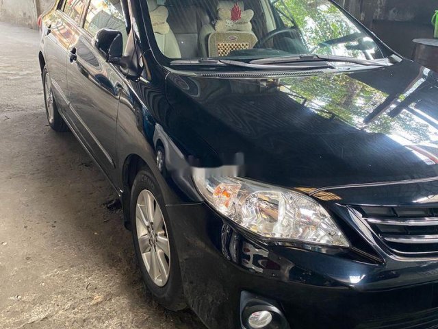 Bán Toyota Corolla Altis 2014, màu đen, xe gia đình