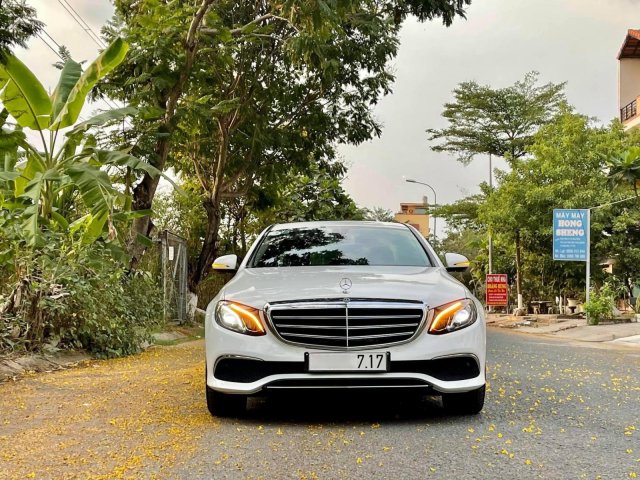 Cần bán Mercedes E200 năm sản xuất 2018