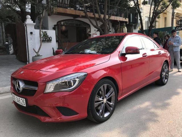 Bán nhanh chiếc Mercedes CLA 200 đời 2016, giá cạnh tranh