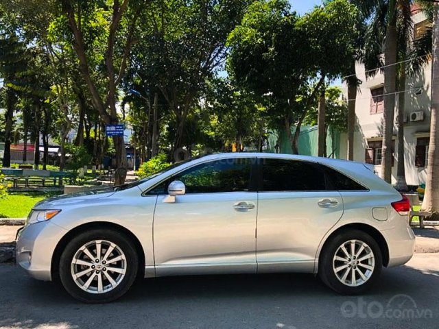 Bán Toyota Venza năm sản xuất 2010, màu bạc, nhập khẩu còn mới0