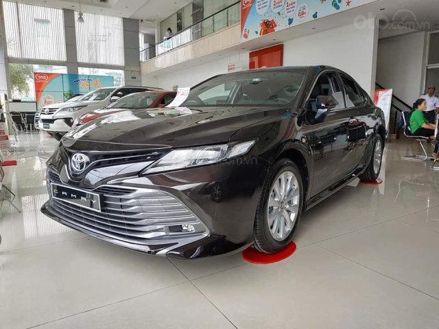 Toyota Camry nhập 2021 mới tại Toyota An Sương