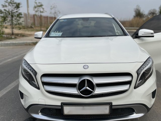 Cần bán gấp Benz GLA Class 2015 Germany, màu trắng0