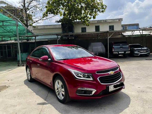 Bán xe Chevrolet Cruze 1.8 LTZ đời 2017, màu đỏ