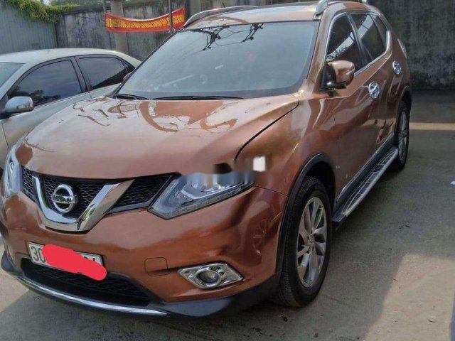 Cần bán gấp Nissan X trail sản xuất năm 2016 còn mới0