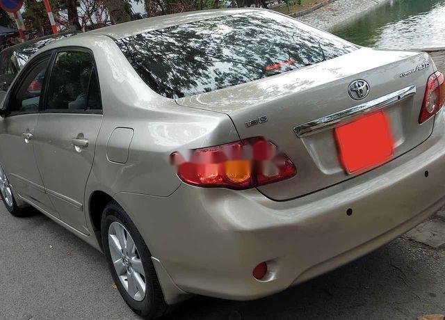 Bán Toyota Corolla Altis năm sản xuất 2010 còn mới