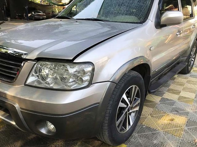 Xe Ford Escape sản xuất năm 2005, nhập khẩu còn mới, 195tr