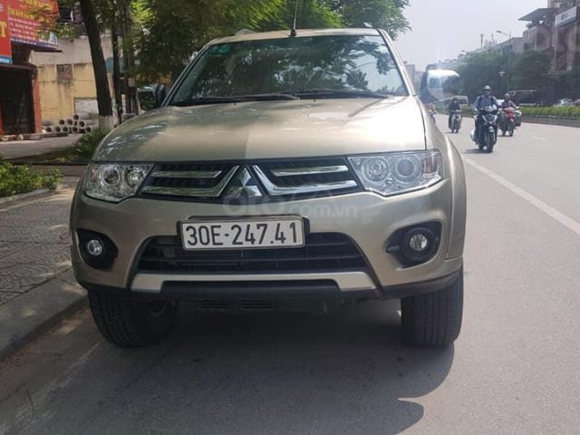 Bán gấp giá mềm mại chiếc Mitsubishi Pajero Sport  2.5 năm 2016, màu vàng cát chính chủ0