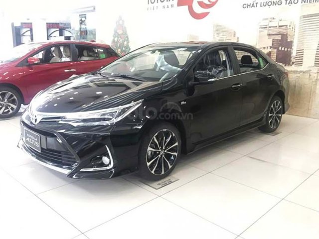 Bán Toyota Corolla Altis 1.8G AT năm 2021, màu đen