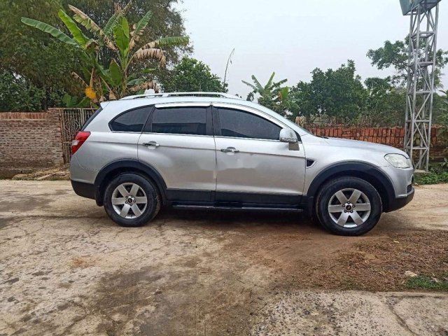 Cần bán Chevrolet Captiva năm sản xuất 2008 còn mới