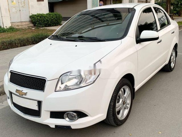 Bán xe Chevrolet Aveo 1.5MT sản xuất năm 2015, màu trắng