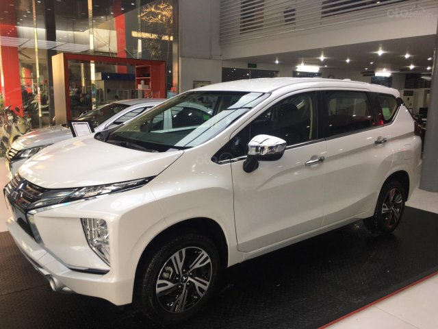 Giá xe Mitsubishi Xpander AT giá sốc đầu năm0