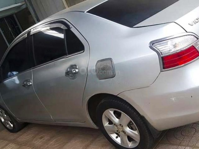 Bán ô tô Toyota Vios năm 2008, màu bạc, xe nhập