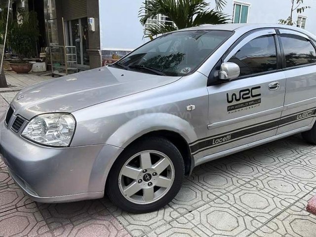 Bán Daewoo Lacetti năm 2004, màu bạc, giá cạnh tranh0