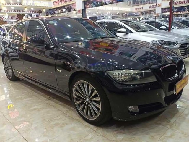 Bán BMW 3 Series 320i năm 2009, màu đen, nhập khẩu nguyên chiếc, giá chỉ 390 triệu0