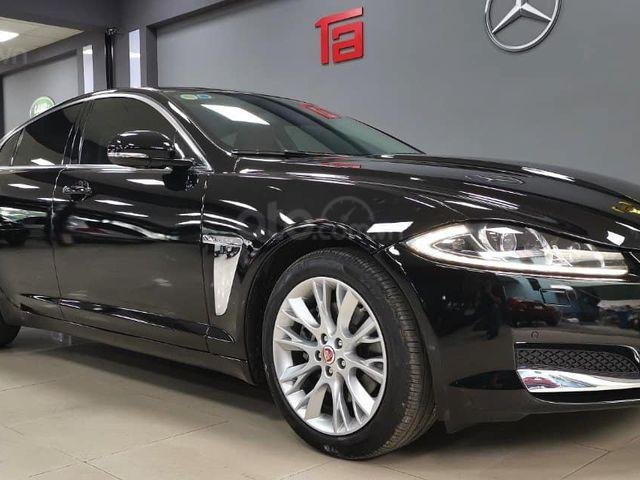 Bán gấp với giá ưu đãi nhất chiếc Jaguar XF - Luxury sản xuất 2015