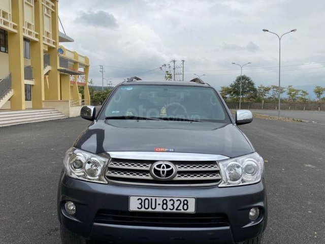 Bán nhanh chiếc Toyota Fortuner MT máy dầu đời 2009