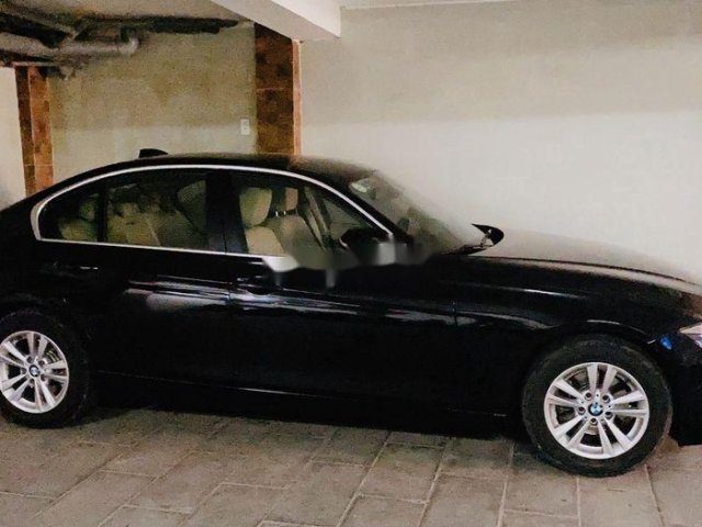 Chính chủ bán xe BMW 320i đăng ký T6/2017