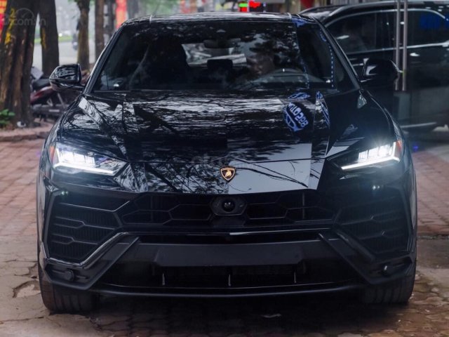 Bán xe Lamborghini Urus sản xuất 2021