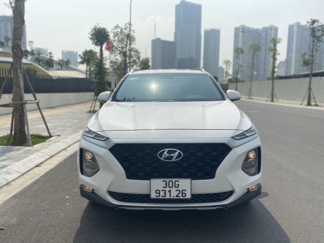 Cần bán gấp Hyundai Santa Fe năm sản xuất 2019, màu trắng0