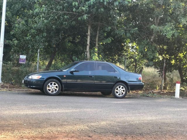 Bán Toyota Camry năm 2001 còn mới, giá chỉ 260 triệu0