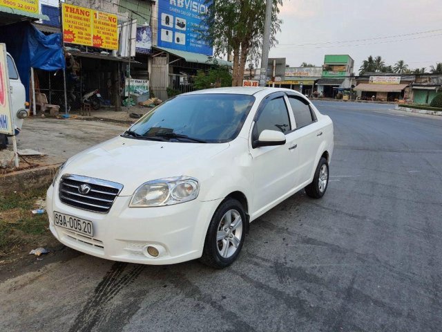 Cần bán xe Daewoo Gentra sản xuất 2008 còn mới, giá 145tr