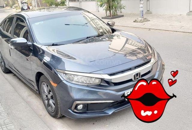 Cần bán gấp Honda Civic G năm sản xuất 2019, màu xanh đen như mới, 1 đời chủ, odo lướt