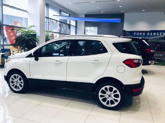 Bán ô tô Ford EcoSport Titanium 1.5L AT sản xuất năm 2021, màu trắng0