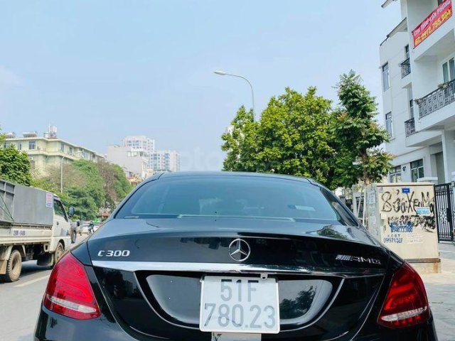 Xe Mercedes C200 năm 2015, màu đen, giá tốt0