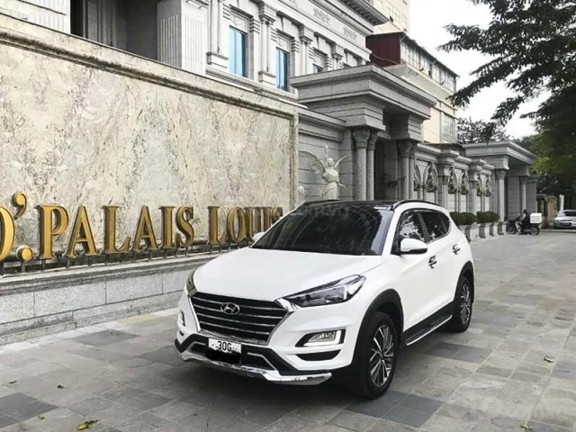 Cần bán xe Hyundai Tucson 2020, màu trắng