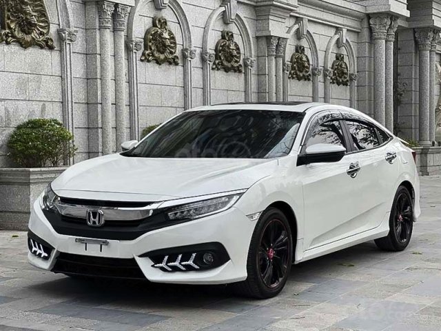 Bán Honda Civic sản xuất năm 2017, màu trắng, nhập khẩu 0