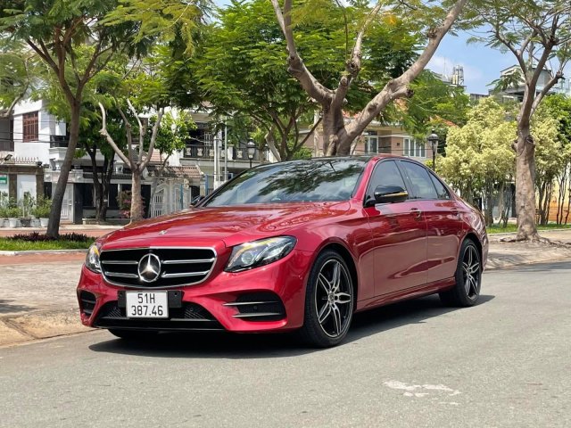 Bán Mercedes E300 AMG sản xuất năm 2020