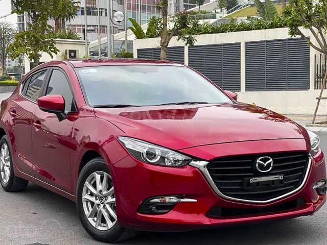 Cần bán gấp Mazda 3 sản xuất 2019, màu đỏ còn mới