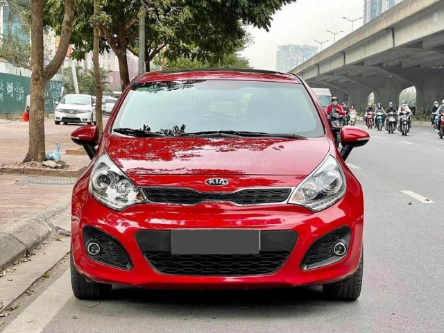 Cần bán xe Kia Rio 2013, màu đỏ0