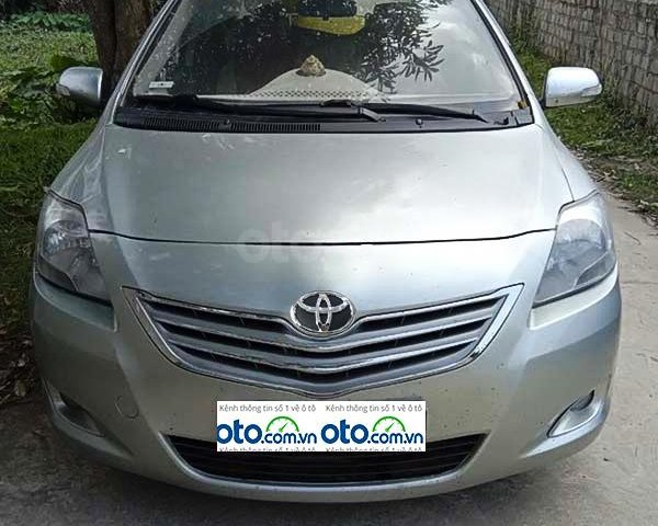 Cần bán Toyota Vios năm 2011, màu bạc, giá cạnh tranh