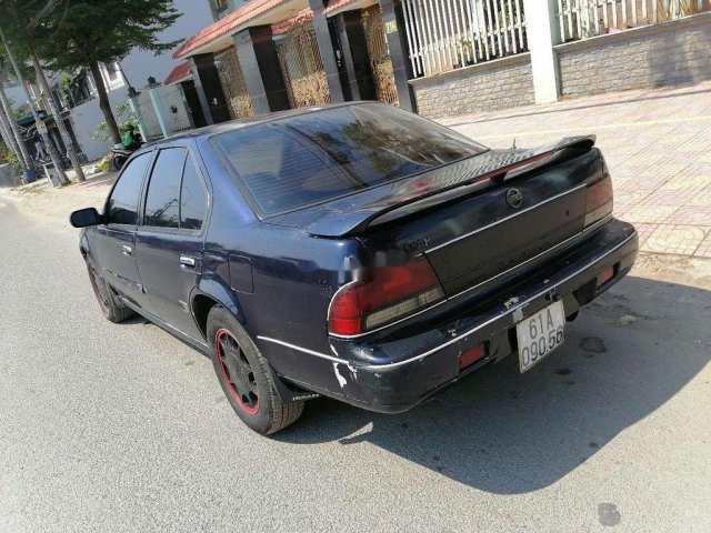 Cần bán xe Nissan Maxima năm 1993 còn mới, giá 75tr