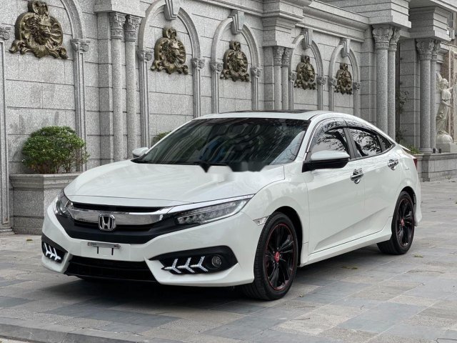 Bán Honda Civic năm sản xuất 2017, nhập khẩu nguyên chiếc còn mới0