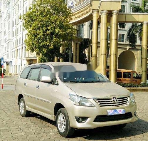 Bán ô tô Toyota Innova năm sản xuất 2013, màu vàng cát